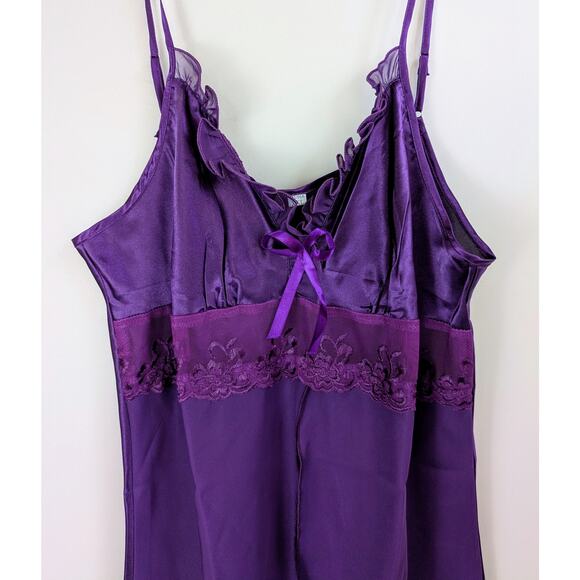 Babydoll Lingerie Nightgown Medium Purple Satin & Lace Sheer Overlay NEW - Picture 3 of 7